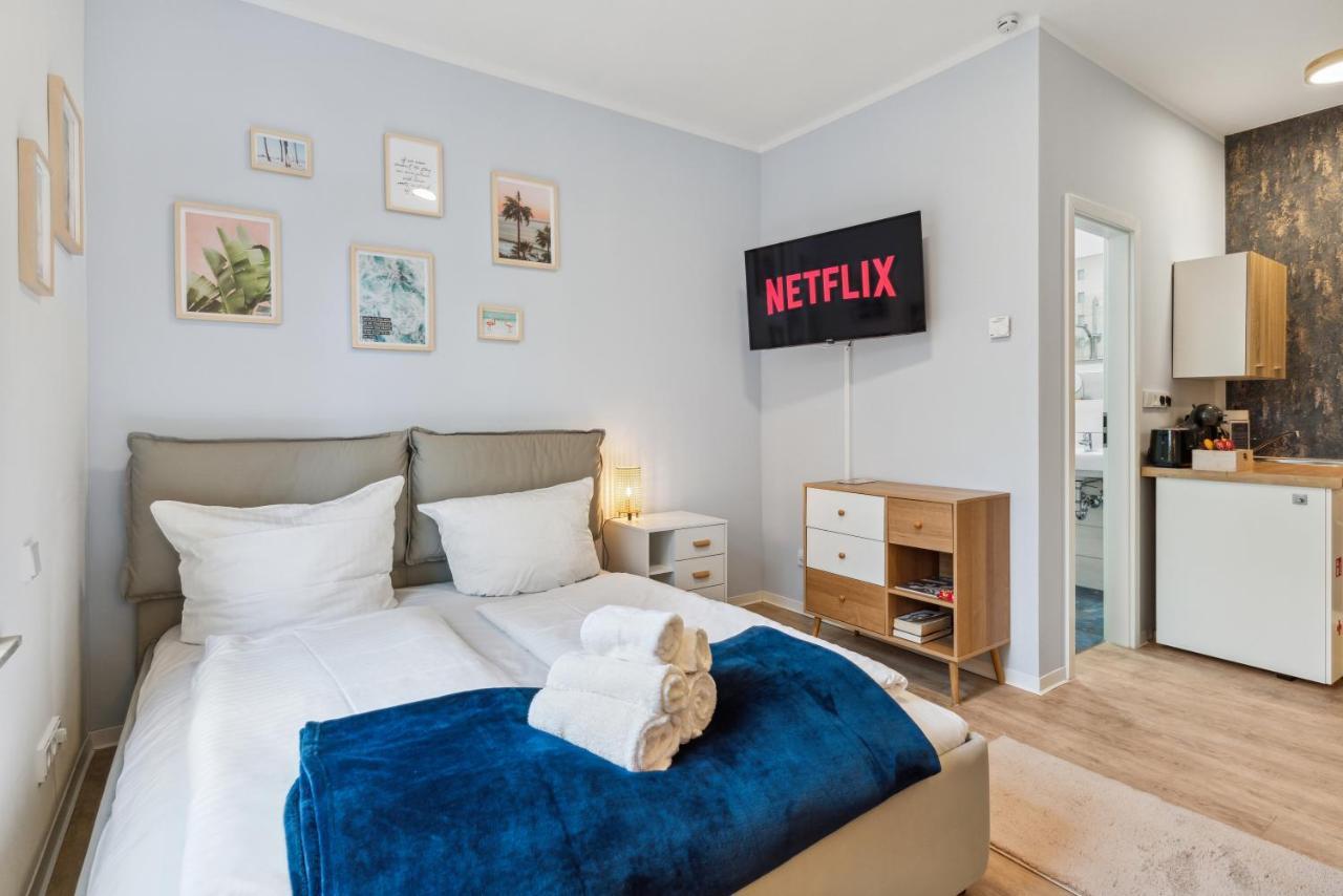 Vorstadtoase - 2 Personen - Eichwalde, Naehe Ber - Queensize-Bett, Netflix, Parken المظهر الخارجي الصورة