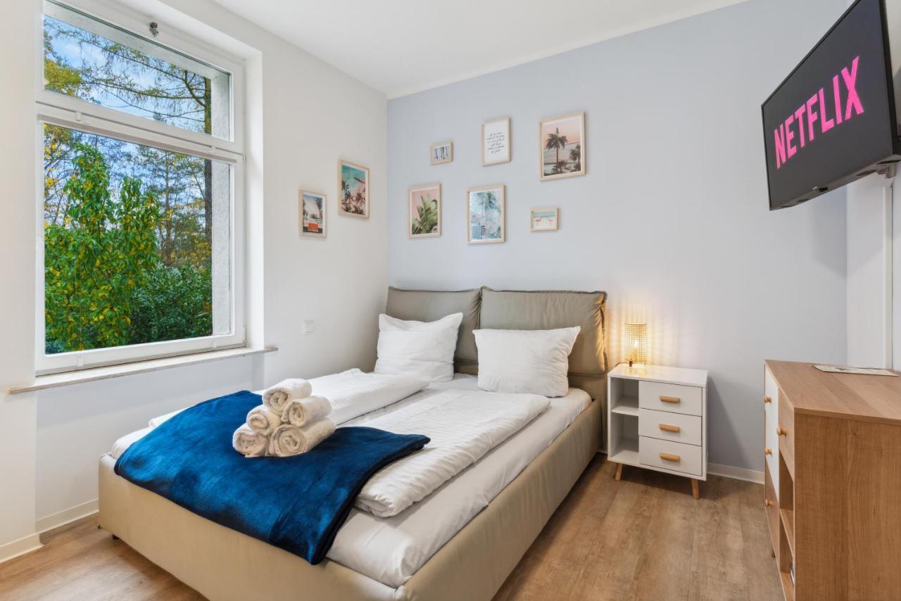 Vorstadtoase - 2 Personen - Eichwalde, Naehe Ber - Queensize-Bett, Netflix, Parken المظهر الخارجي الصورة